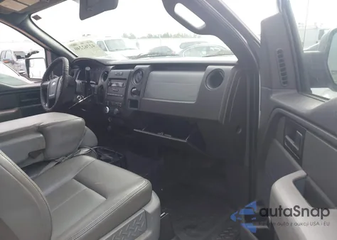 2013 Ford F150 z USA, uszkodzony, nr VIN 1FTMF1CM4DKG02401